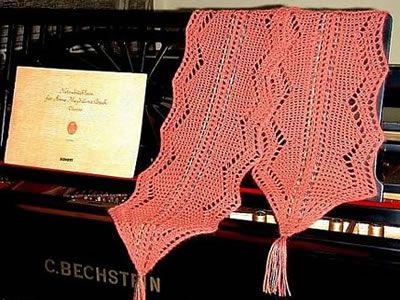 Double-Edge Scarf, Double-Edge Scarf