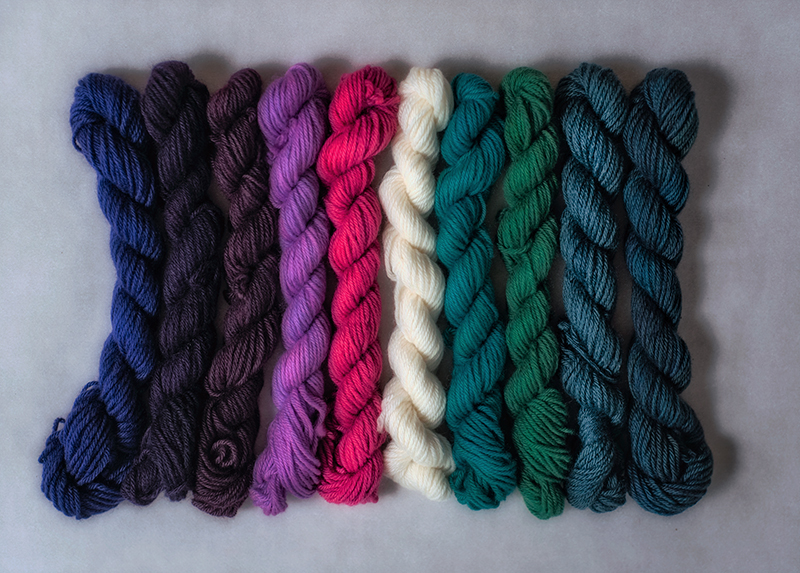 Cashmere Coloring Box,